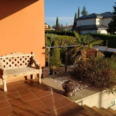 De Lujo Con Piscina Interior En Дом отдыха